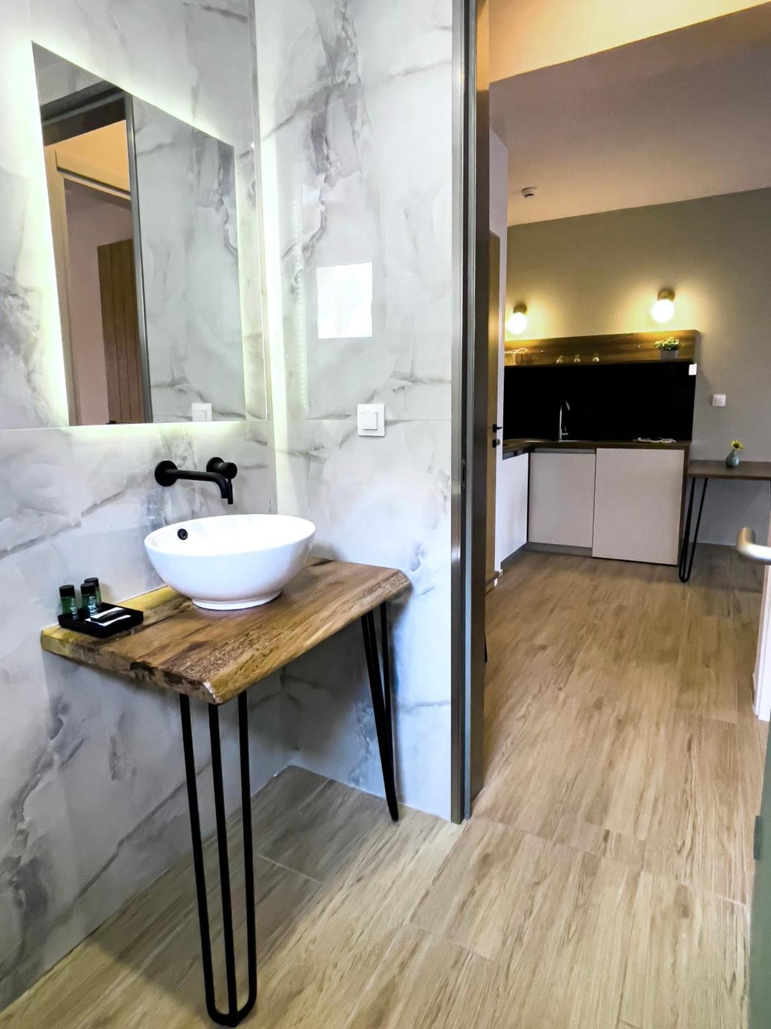 Athonite All Seasons Luxury Suites Ιερισσός Εξωτερικό φωτογραφία